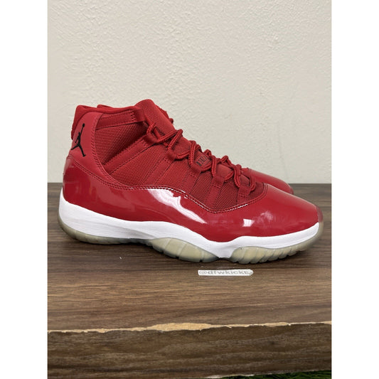 Air Jordan 11 Retro High Win Like '96 size 11.5 Chicago Bulls Melo Red