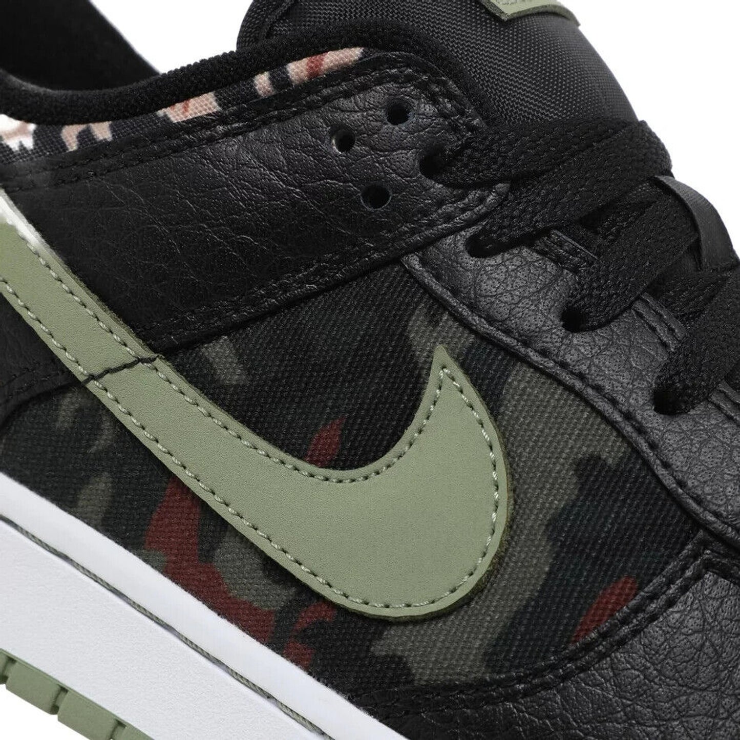 Size 8 - Nike Dunk SE Low Sail Multi-Camo