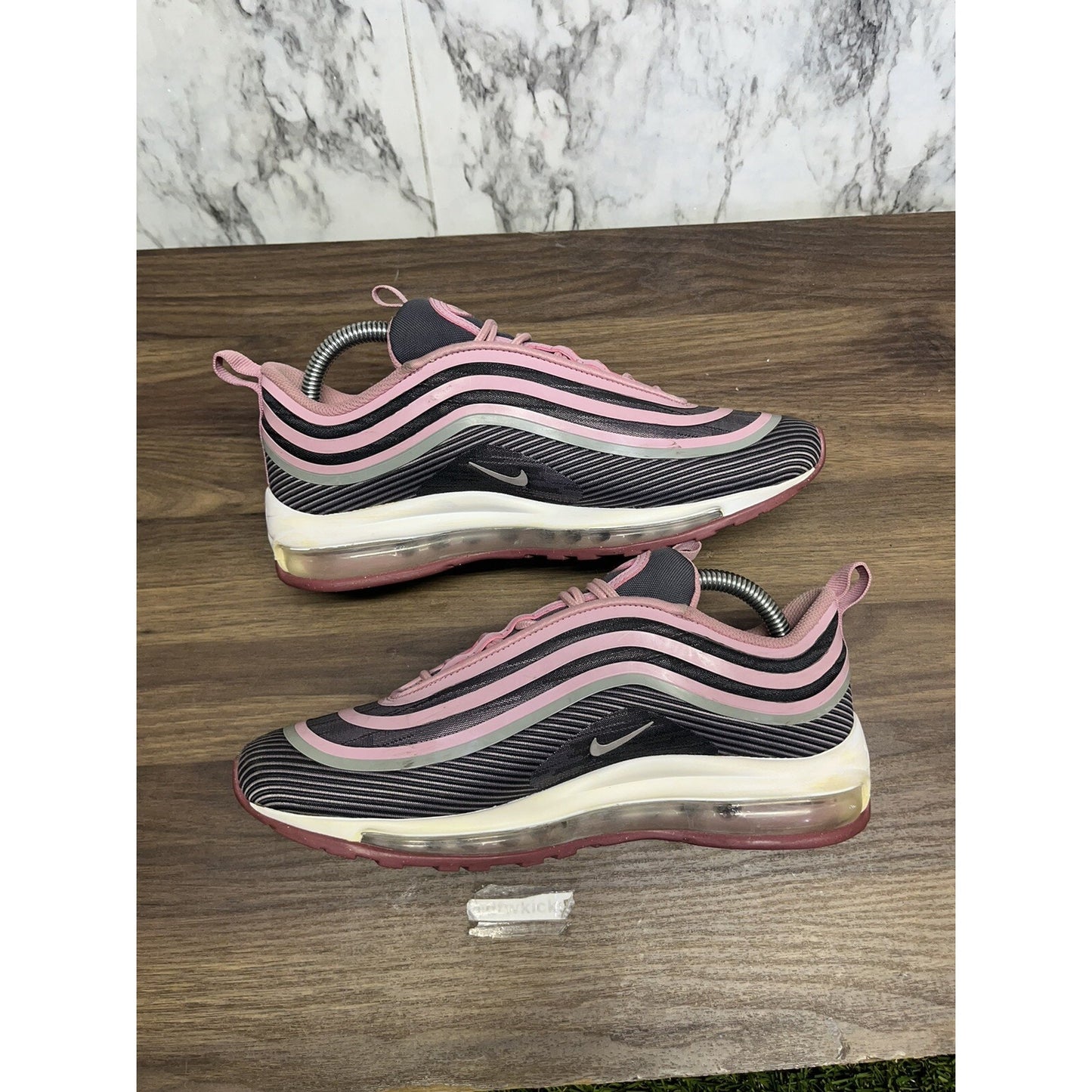Nike Air Max 97 Ultra 17 Low Elemental Pink Size 7y *576
