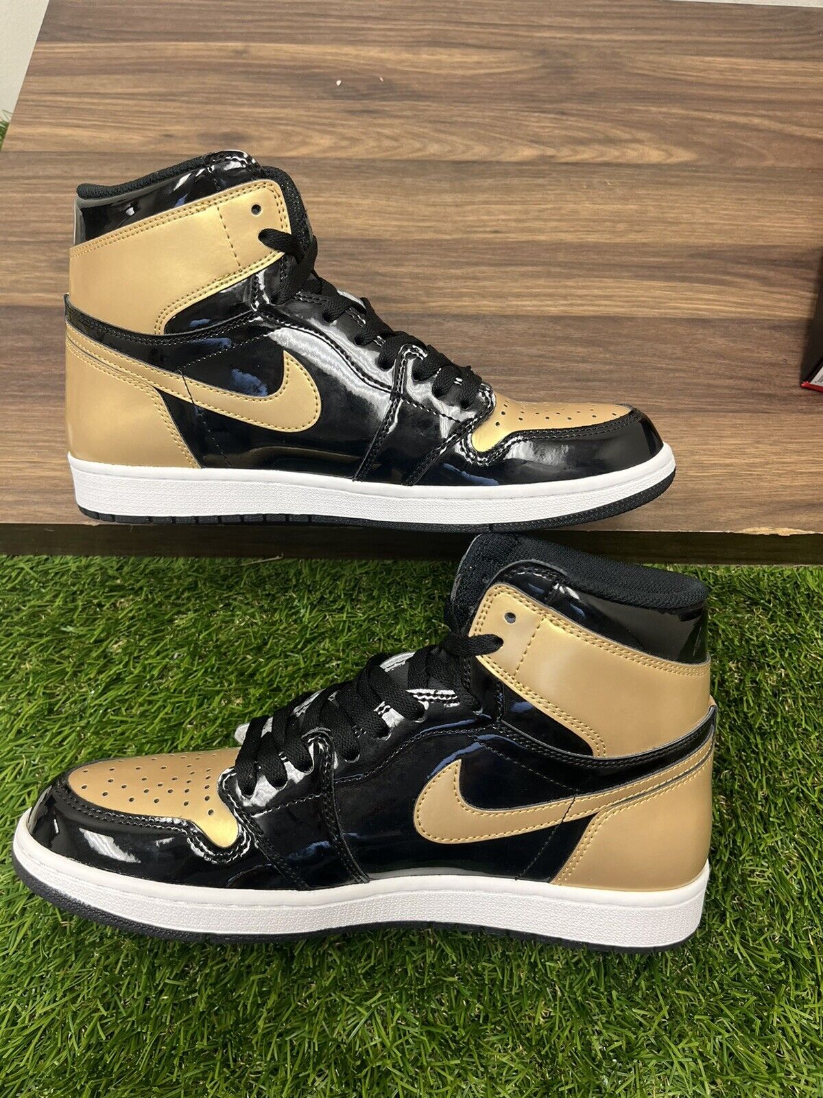 Size 10.5 - Jordan 1 Retro High OG NRG Gold Toe 2018