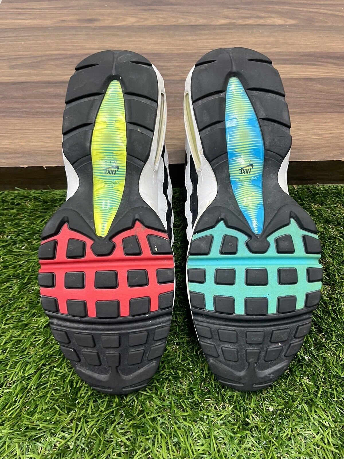 Nike Air Max 95 QS Greedy 2.0 Gray Multicolor Sneaker CJ0589-001 Men's Size 9