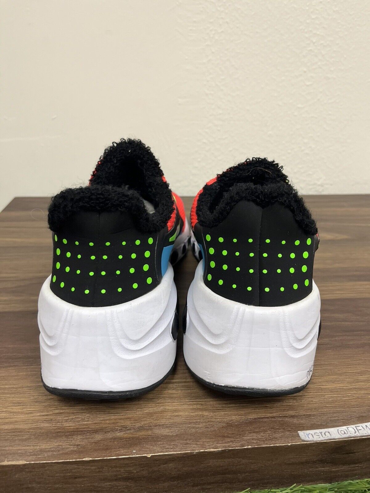 Nike CruzrOne Bright Crimson Running Shoes Mens 14 Black Electric Green Sneakers
