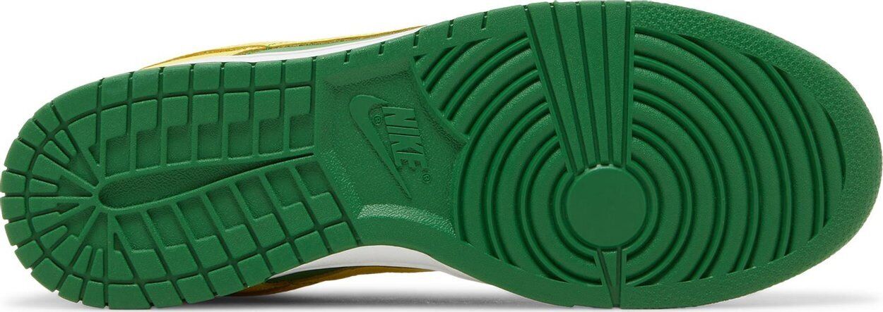 Size 9.5 - Nike Dunk Low Reverse Brazil