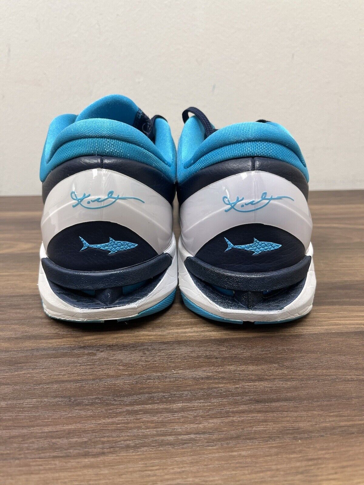 Nike Kobe 7 Shark 2012 Size 11 488371-401