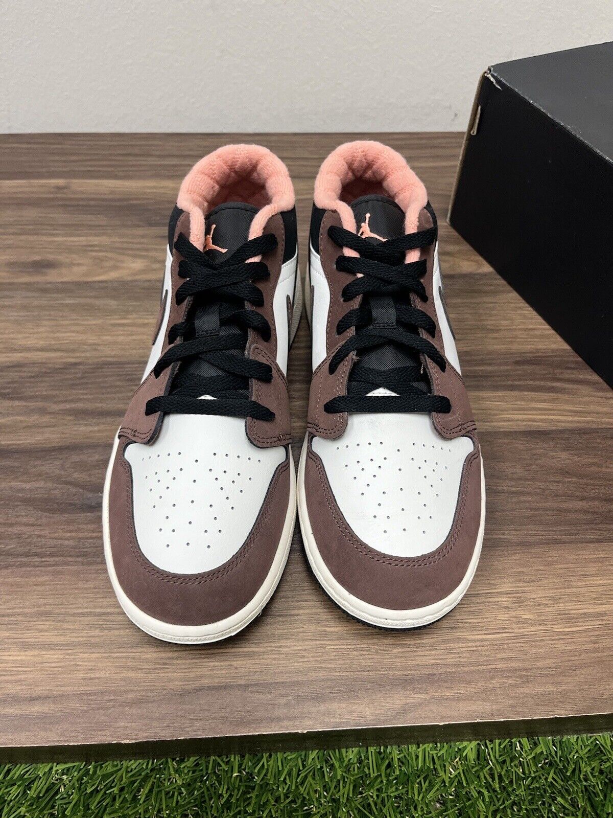 Air Jordan 1 Low (GS) Mocha Chocolate SE New Size 7Y ;  DM0589-200