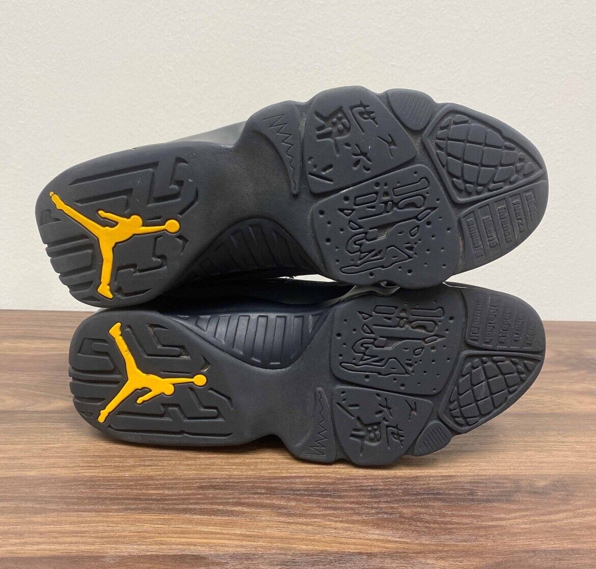 Nike Air Jordan 9 University Gold size 10 CT8019-070 OG IX