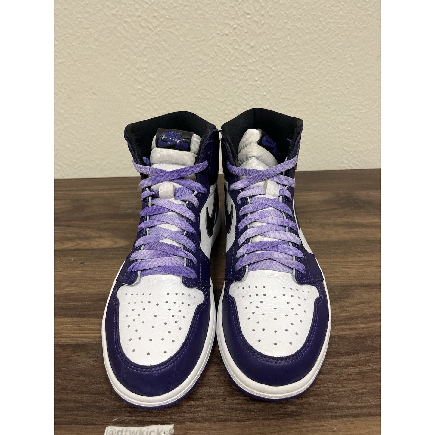 Nike Air Jordan 1 Retro OG High Court Purple 2.0 size 9.5 555088-500 *402