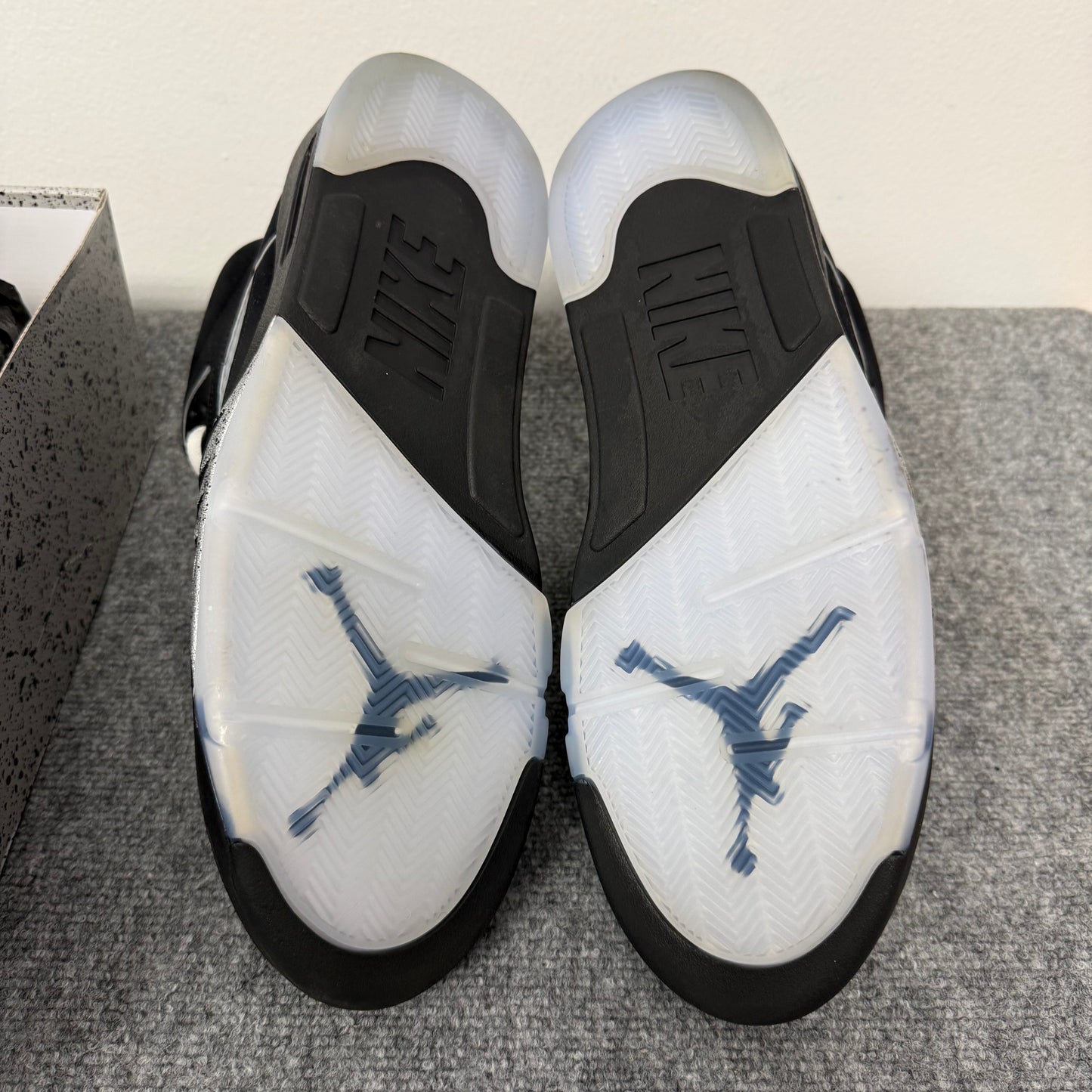 Jordan 5 Retro OG Black Metallic Reimagined HF3975-001 Size : US M 14