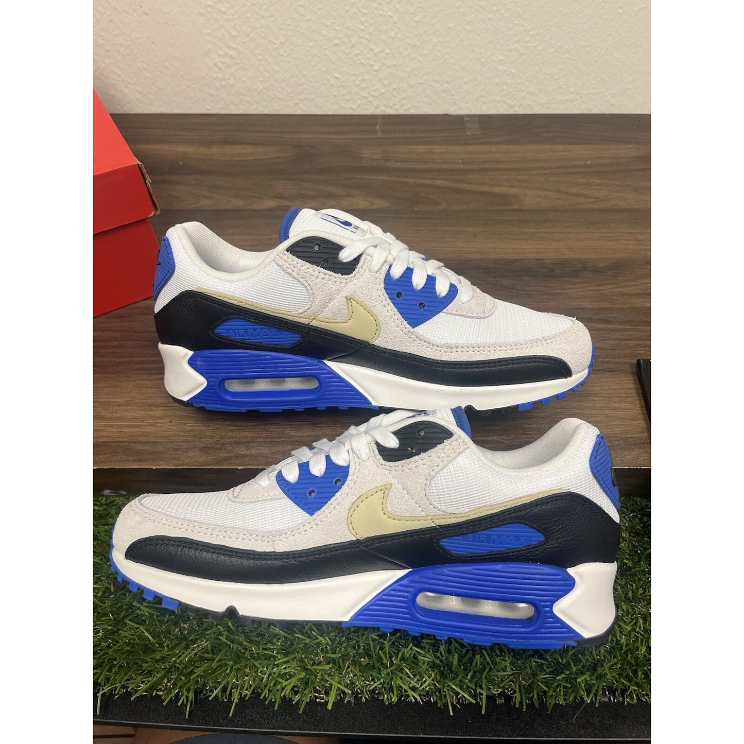 Size 9 - Nike Air Max 90 Premium Racer Blue A124