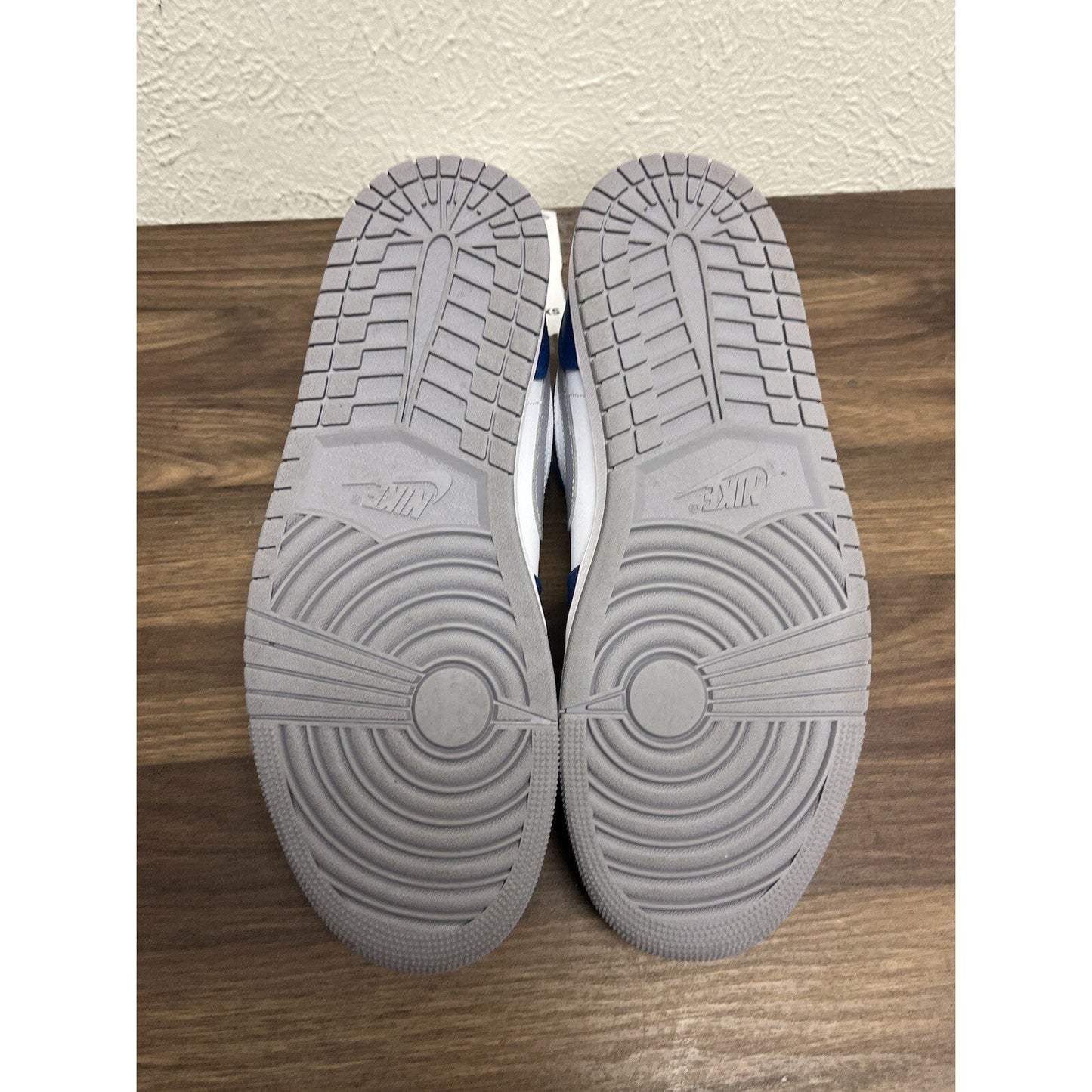 Size 11 - Jordan 1 Low True Blue Cement☀️🔥😎 Condition 9/10