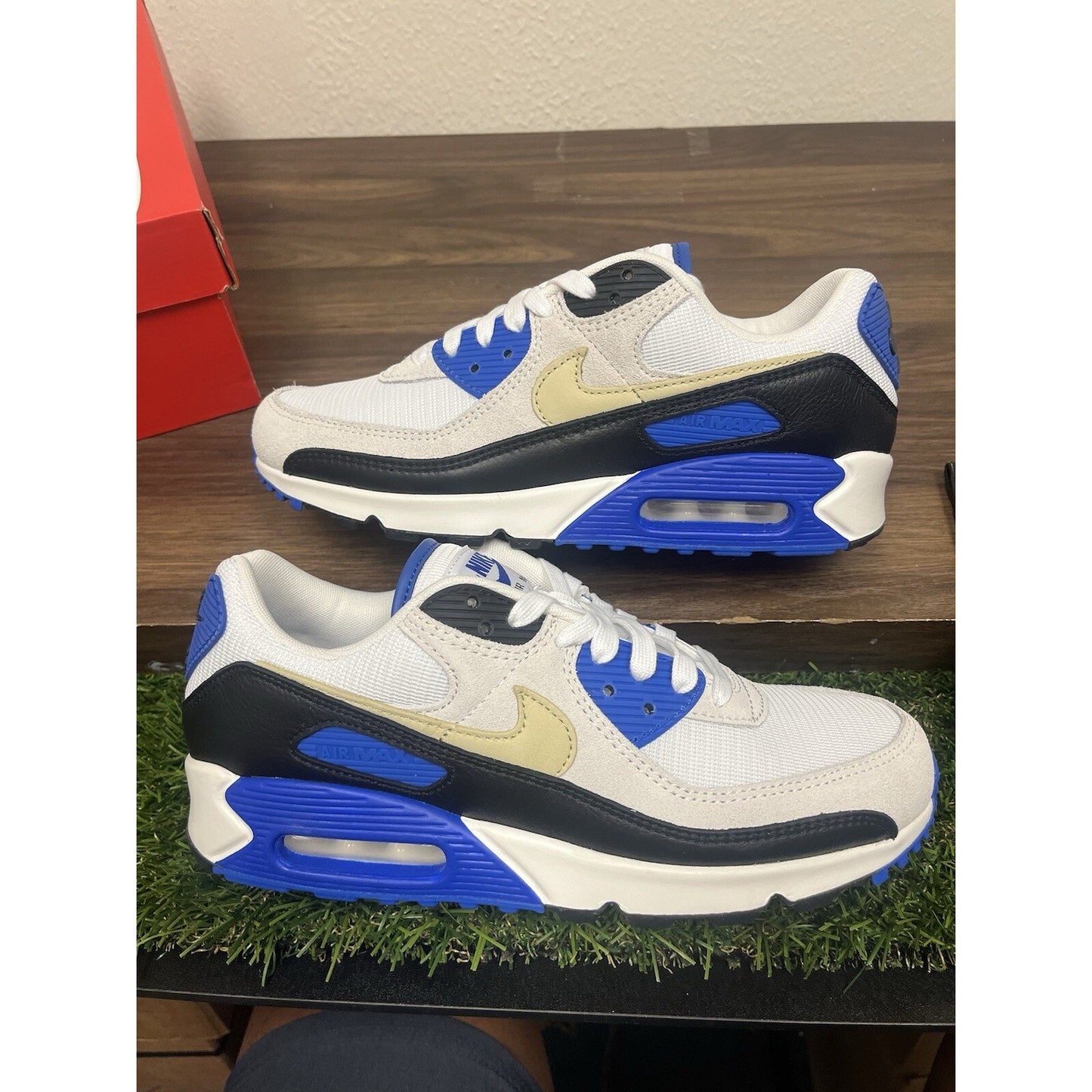Size 9 - Nike Air Max 90 Premium Racer Blue A124