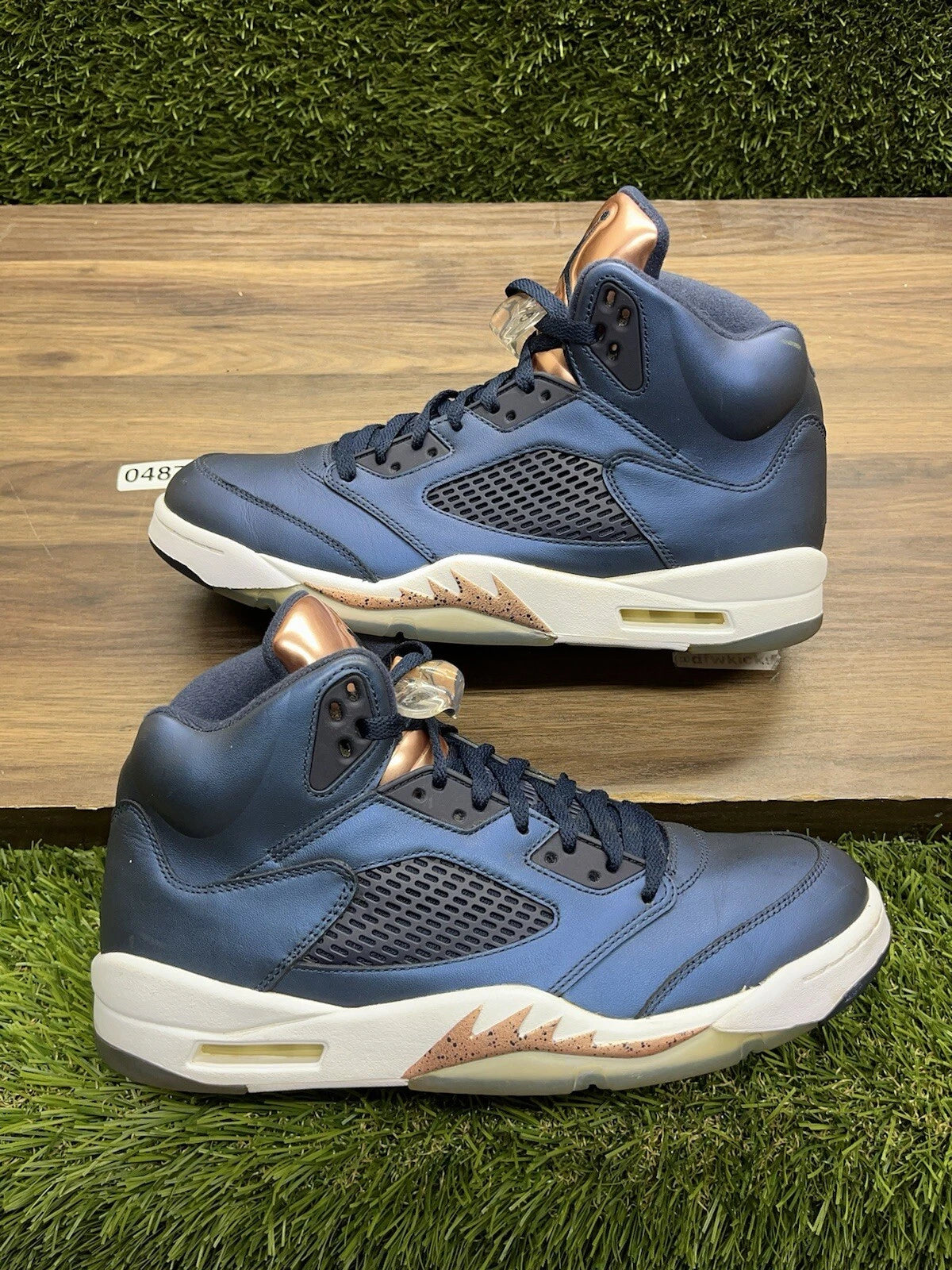 Air Jordan 5 Retro "Bronze" (Obsidian Navy White) — Men's Size 11