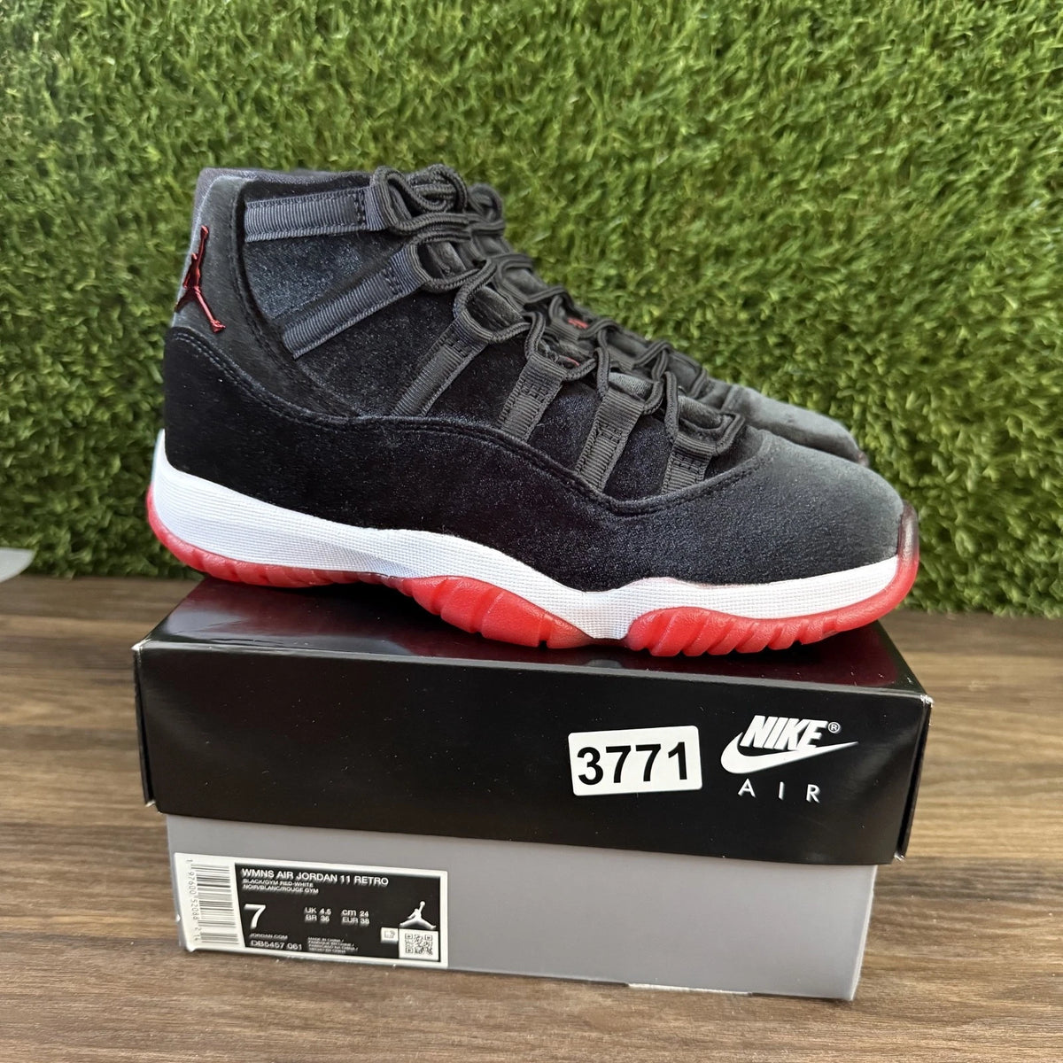Air Jordan 11 Retro "Bred Velvet" — Women's Size 7