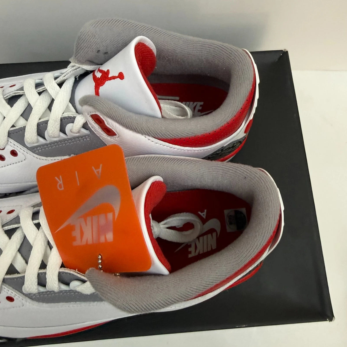 Air Jordan 3 Retro "Fire Red" — Men's Size 11.5